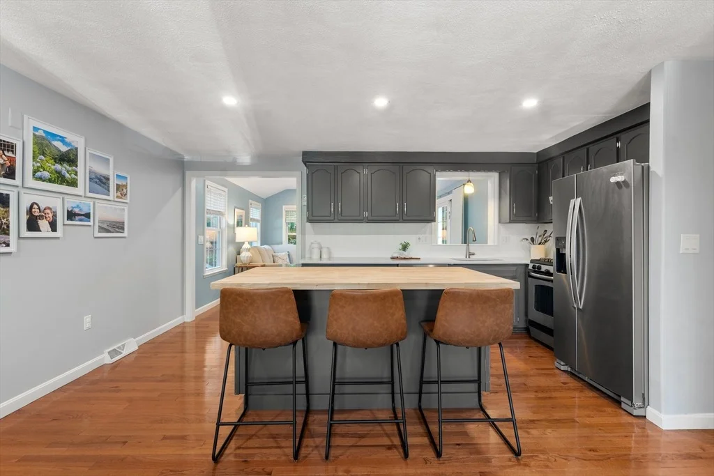 Photo of 21 Michigan Drive