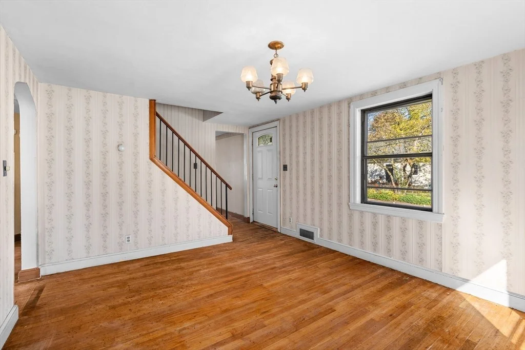 Photo of 6 Kendal Dr
