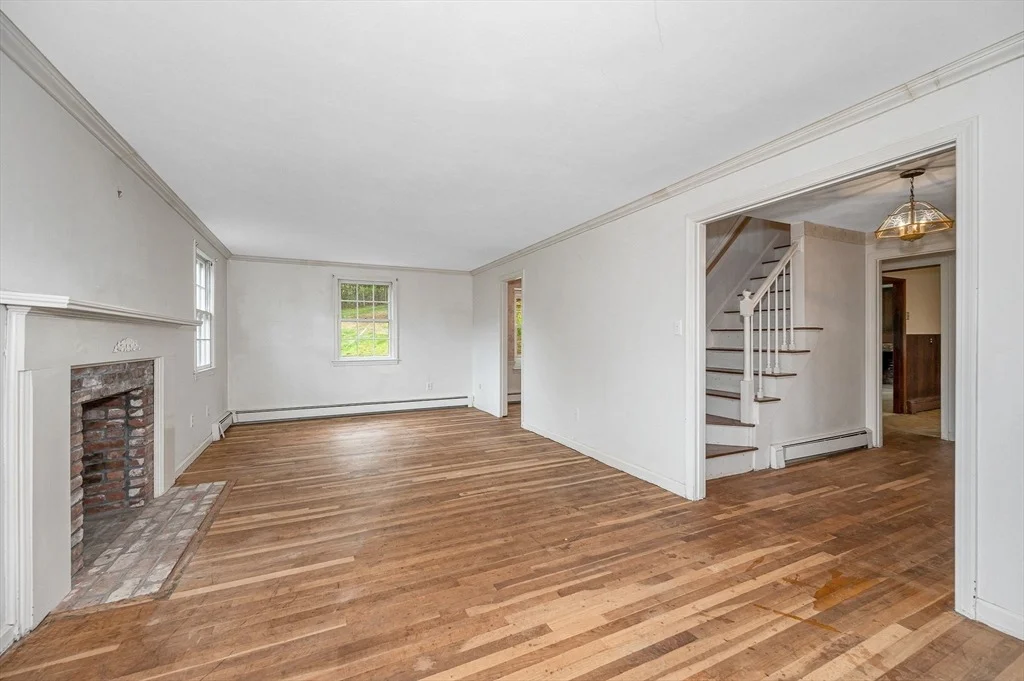 Photo of 104 Meadowview Road