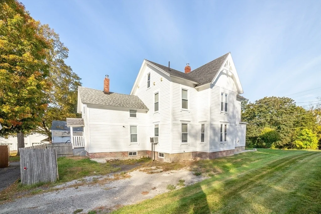 Photo of 145 Center Road