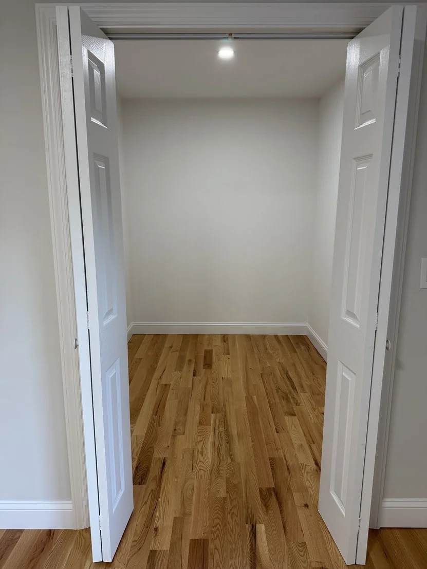 Photo of 190 Southbridge Rd