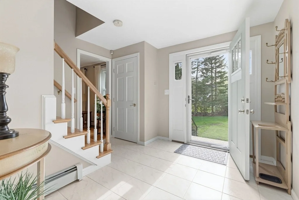 Photo of 25 Towpath Dr