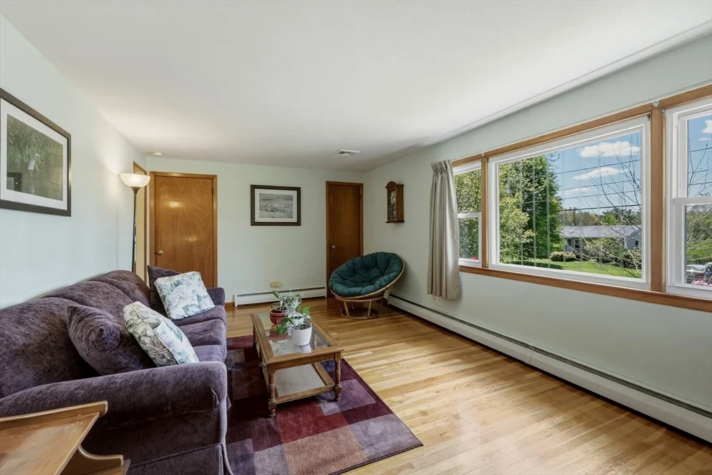 Photo of 16 Saybrook Cir