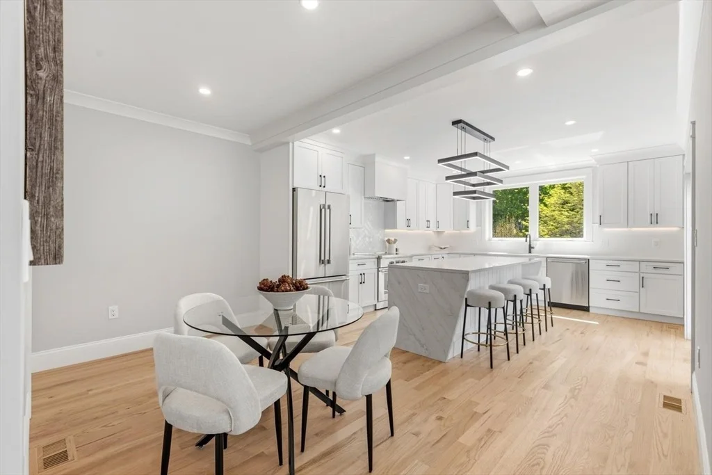 Photo of 27 Lewis Avenue