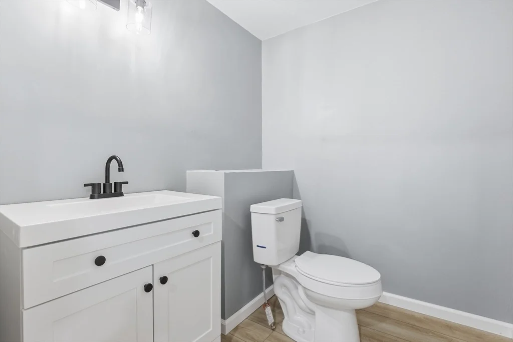 Photo of 37 Hemlock Dr