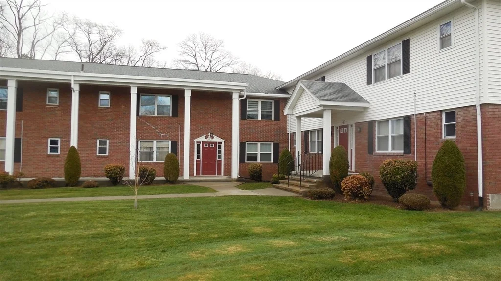 Photo of Unit D at 57 Colonial Circle