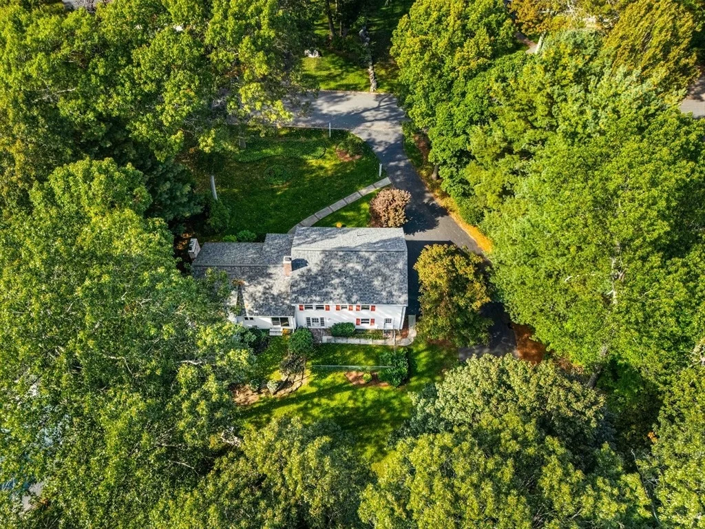 Photo of 19 Smithshire Estates