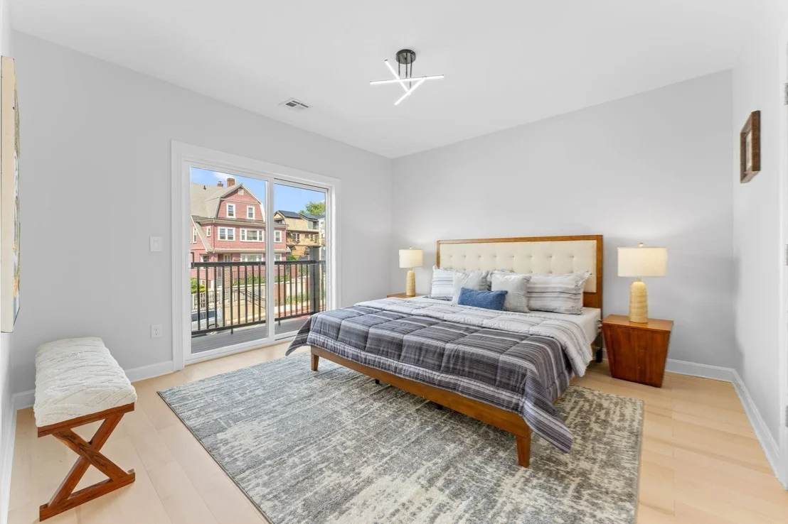 Photo of Unit 2 at 446 Broadway