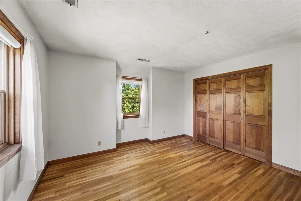 Photo of 17 Kernwood Heights