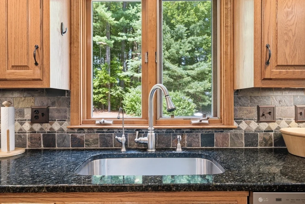 Photo of 25 Charles Samuel Way