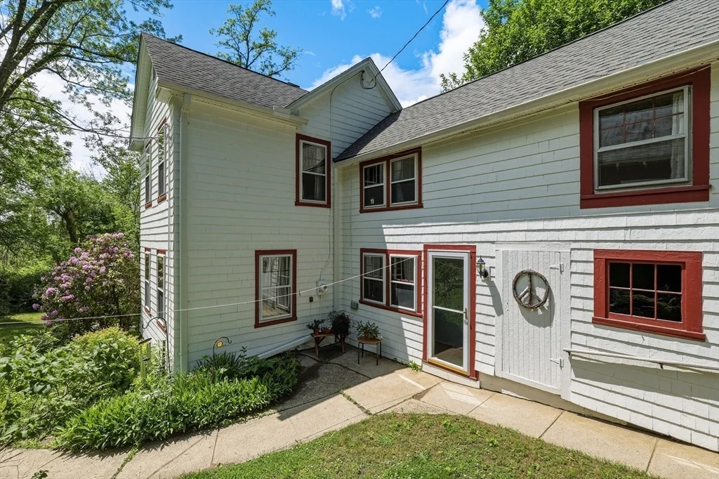 Photo of 43 Garage Rd