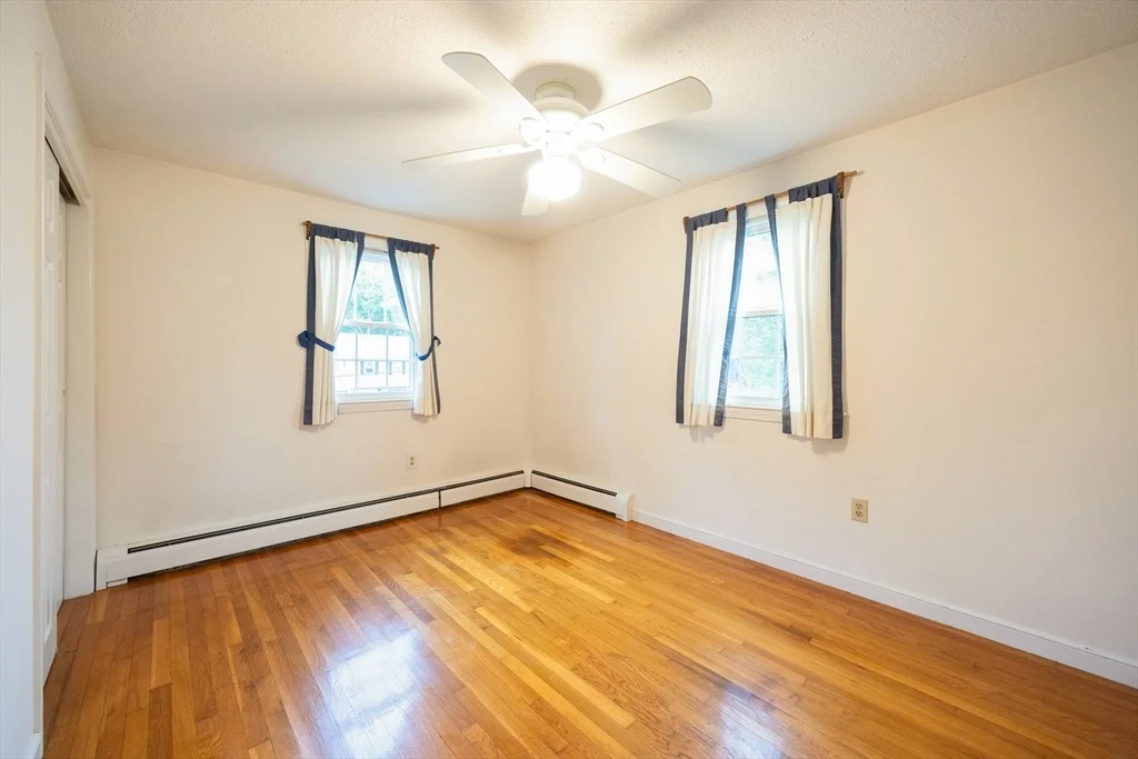 Photo of 6 Clearview Dr