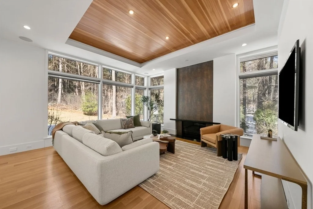 Photo of 11 Winthrop Circle