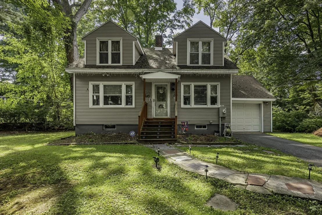 Photo of 1100 Roosevelt Ave