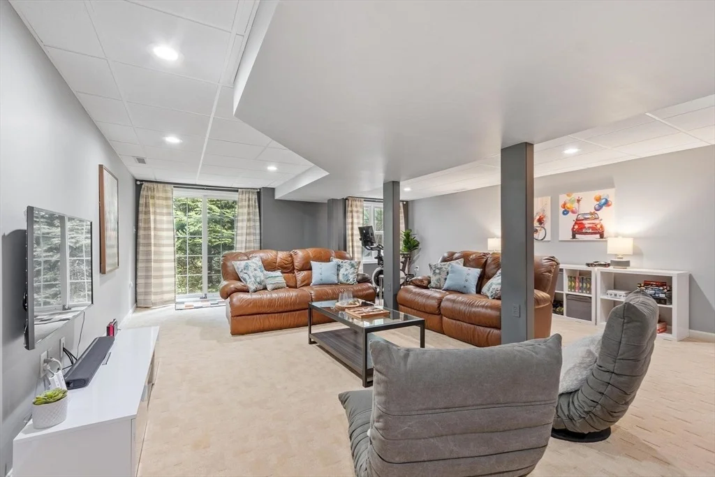Photo of 140 Barteau Lane