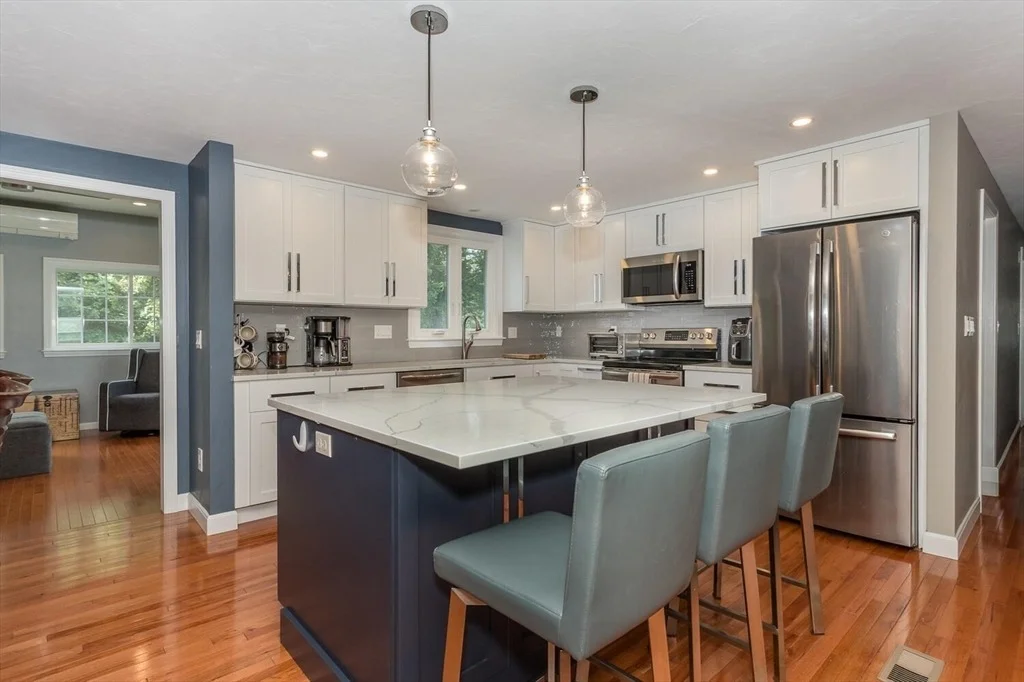 Photo of 11 Kathryn Ln