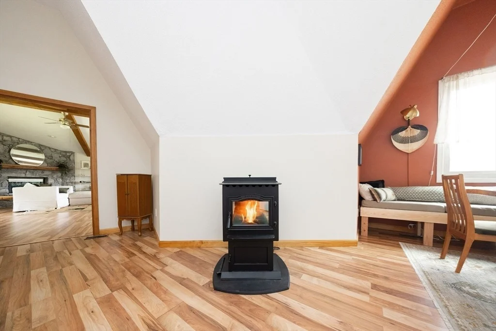 Photo of 15 Maple Rd