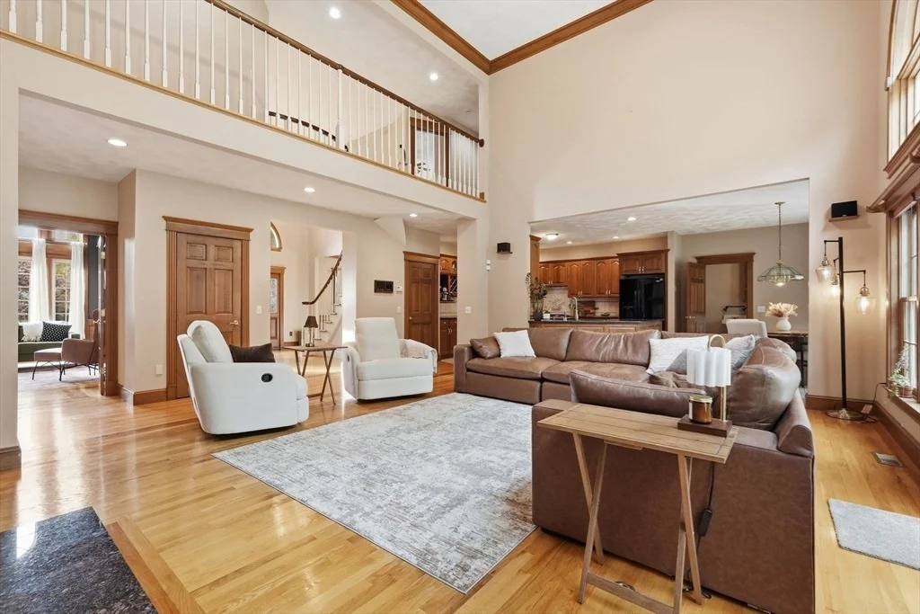 Photo of 42 Gary Dr
