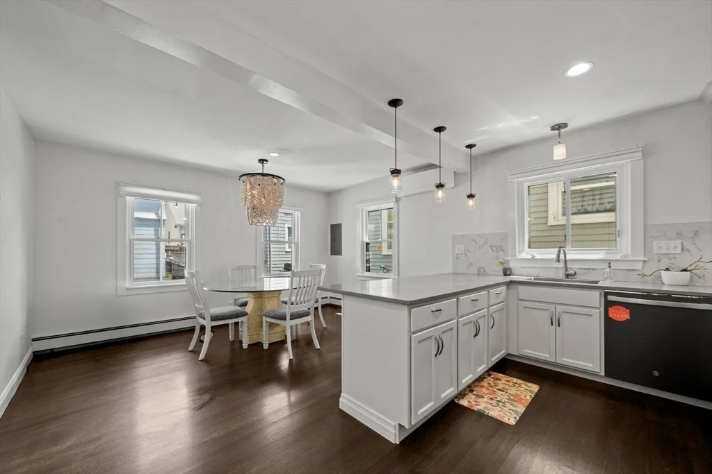 Photo of 32 Maple Ave