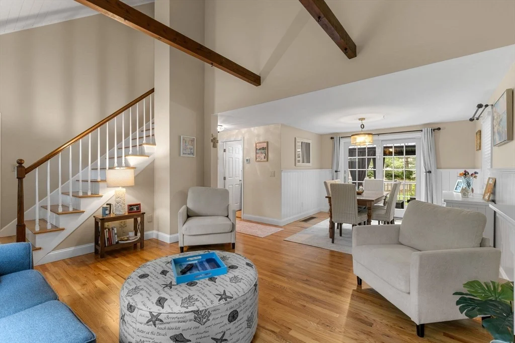 Photo of 195 Knotty Pine Ln