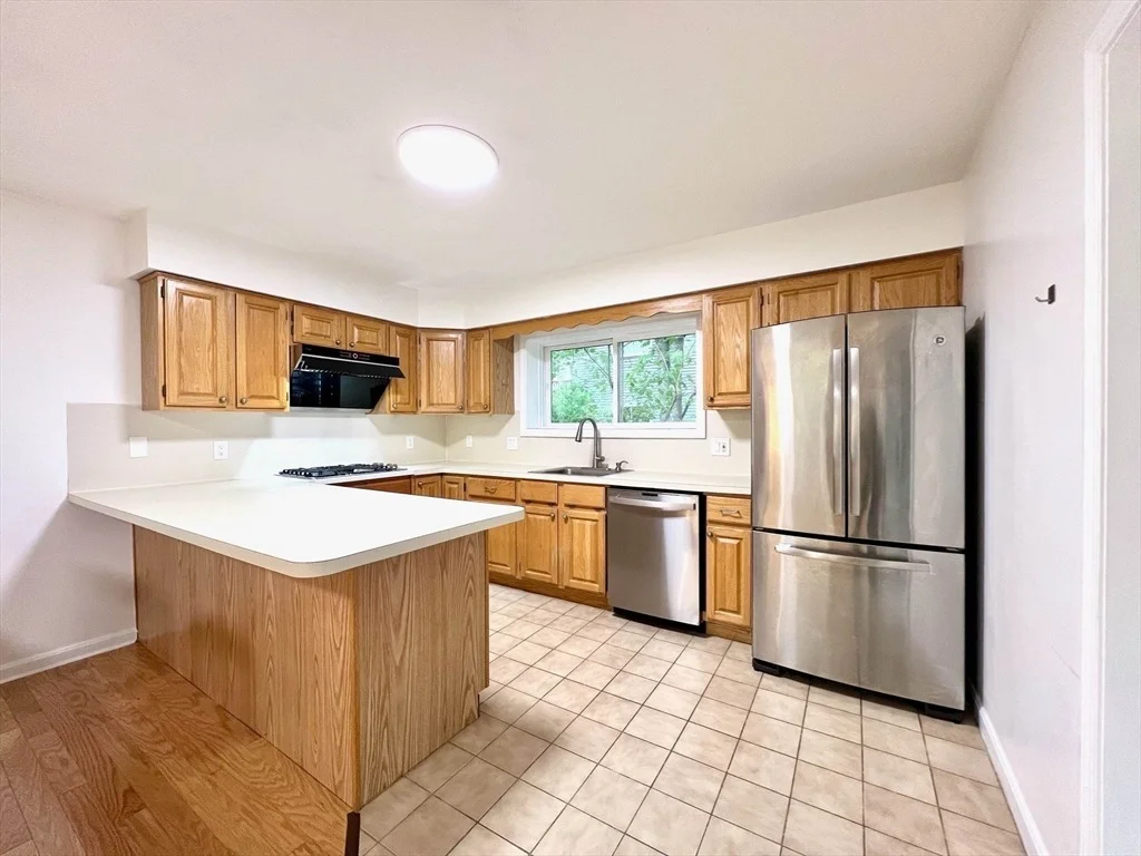 Photo of Unit 194 at 194 Captain Eames Cir