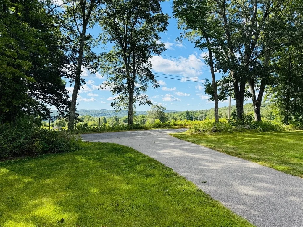 Photo of 330 Root Rd