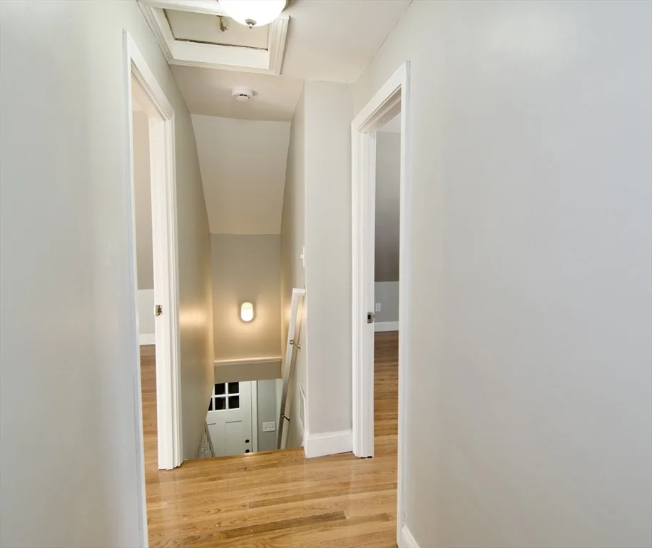 Photo of 63 Bay St