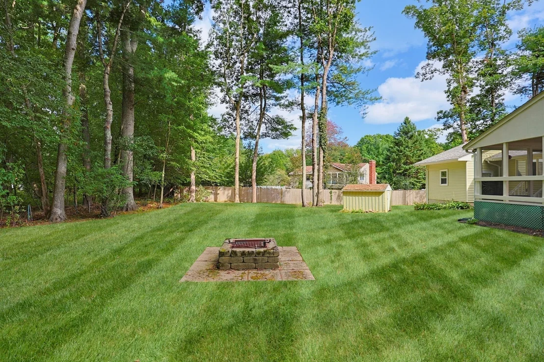 Photo of 45 Surrey Dr