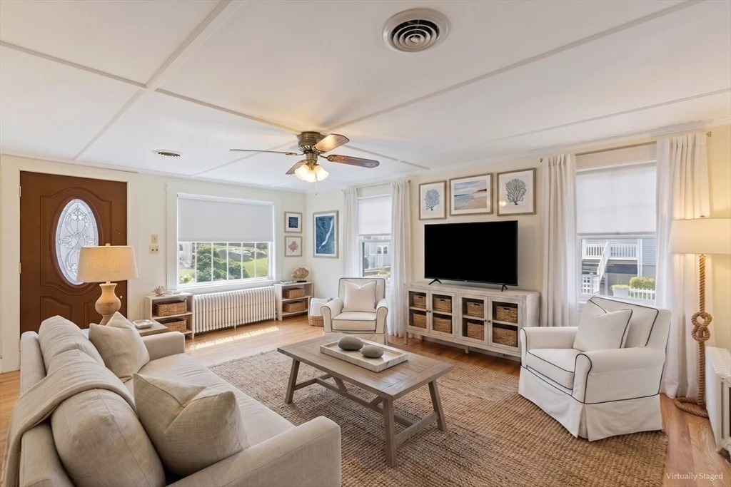 Photo of 8 Luzitania Ave