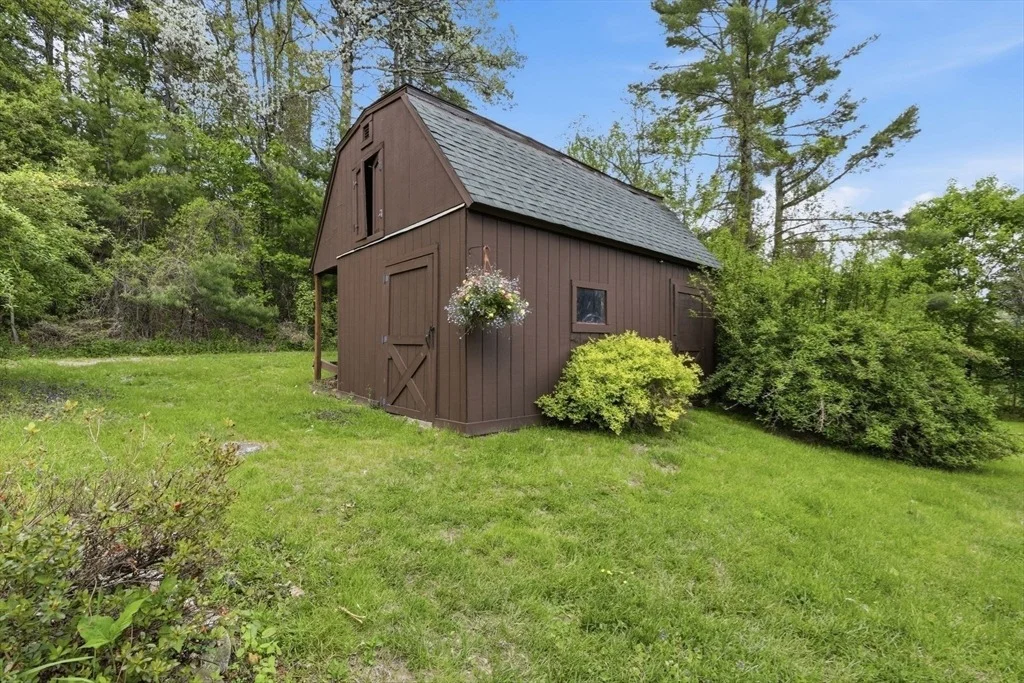 Photo of 20 Greenwich Plains Rd