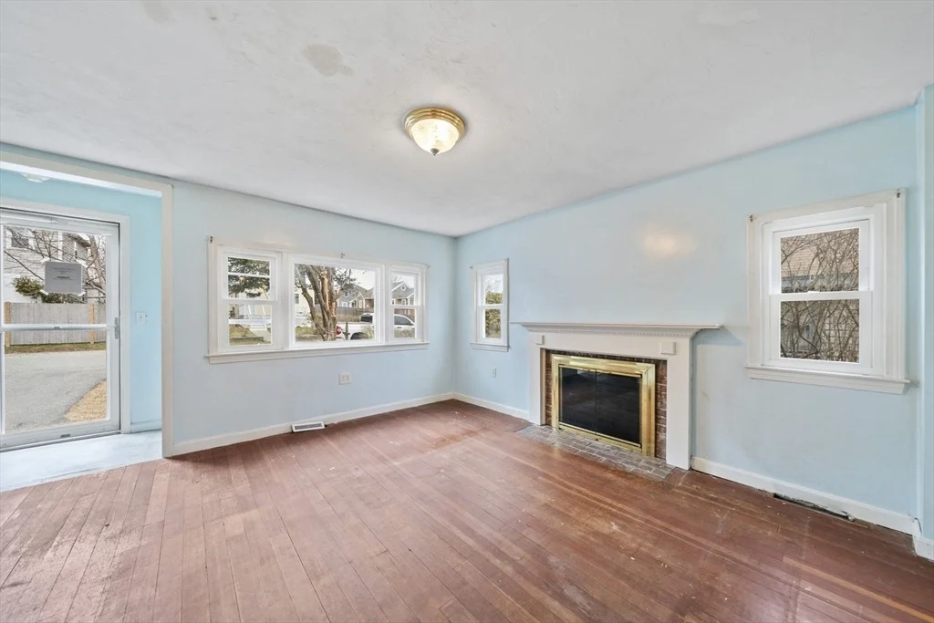 Photo of 93 Franklin St