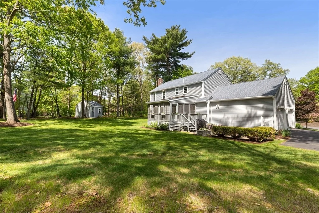Photo of 10 Barnstable Rd