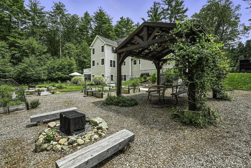 Photo of 40 Newbridge Rd