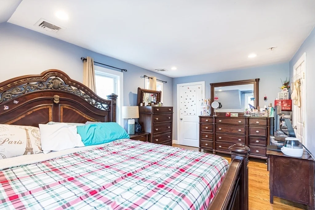 Photo of 12 Warren Pl