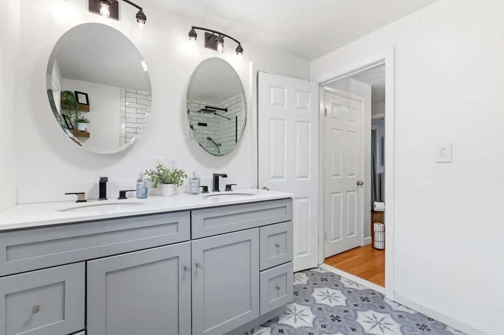 Photo of 75 Perry Avenue
