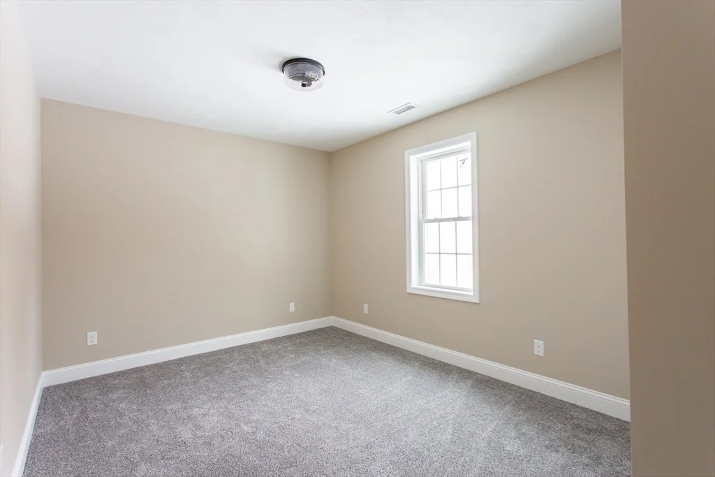 Photo of 129 East Road