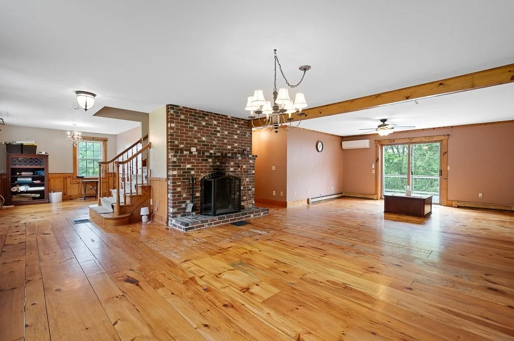 Photo of 85 Millbury Rd