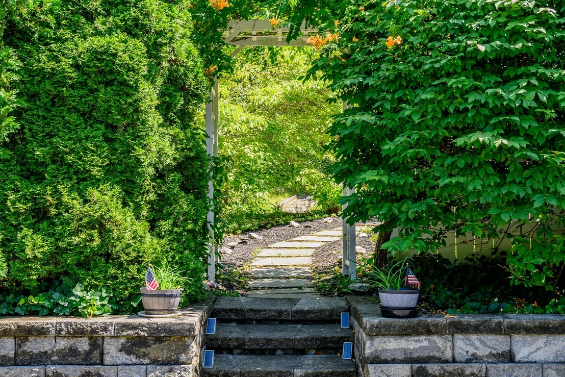 Photo of 937 Harwich Rd