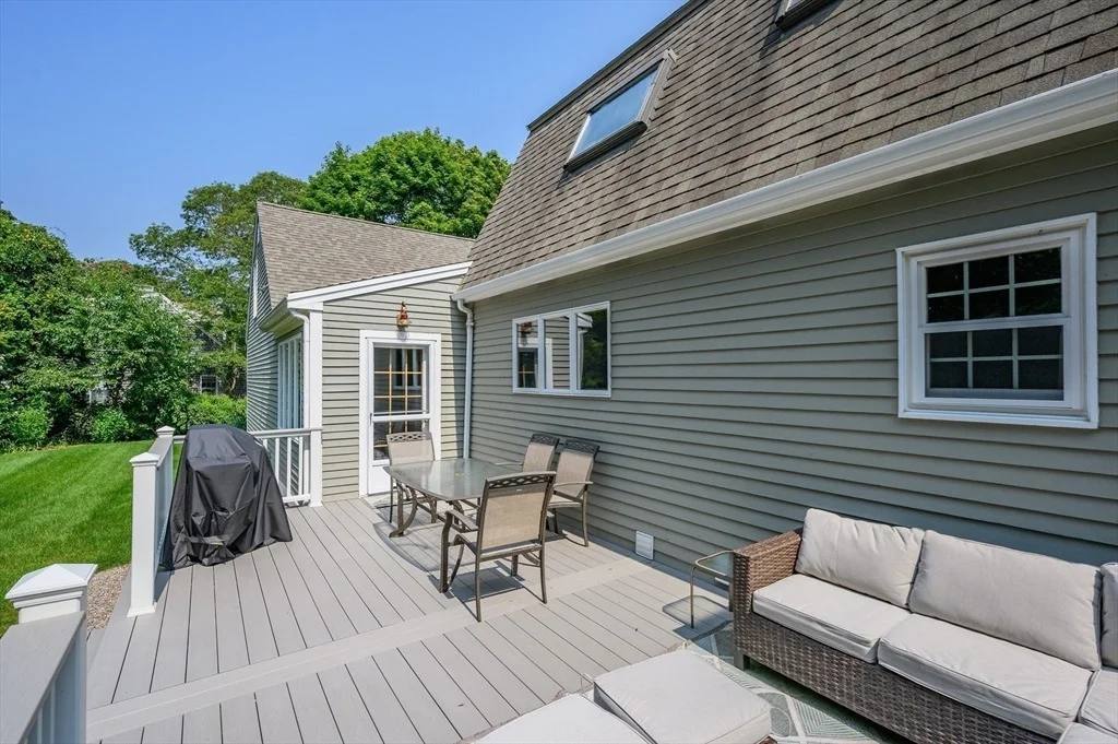 Photo of 17 Cedar Point Cir
