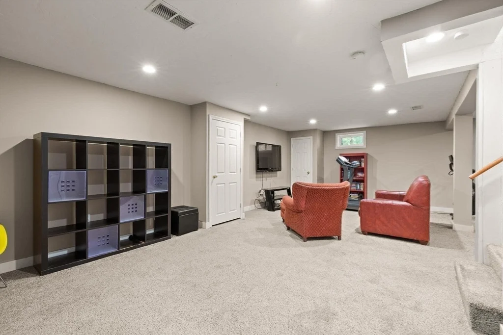 Photo of 14 Mallard Dr