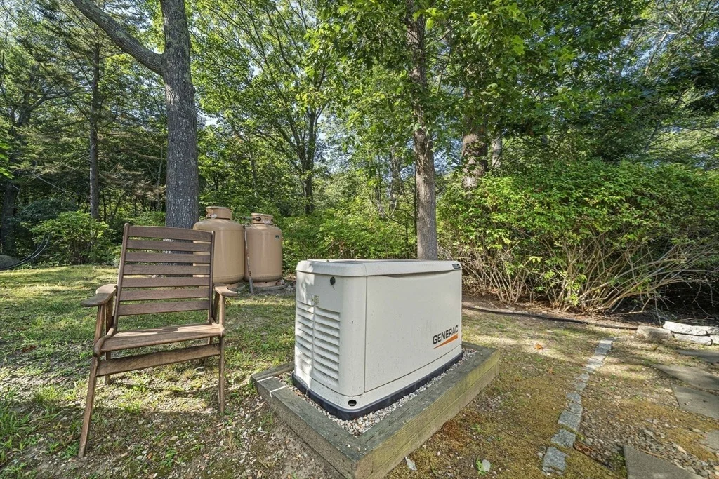Photo of 110 Damon's Point Road