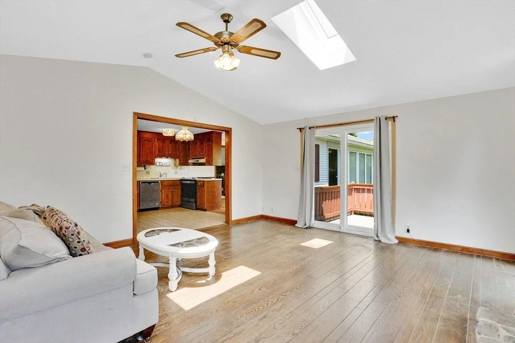 Photo of 264 Greystone Ave