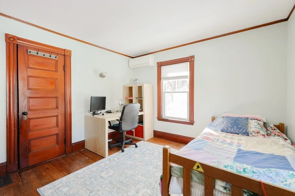 Photo of 50 Riverside Pl