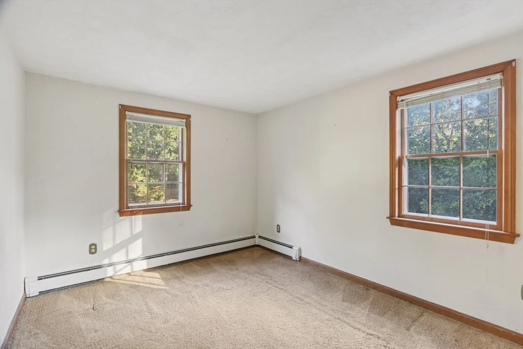 Photo of 8 Glenn Dr