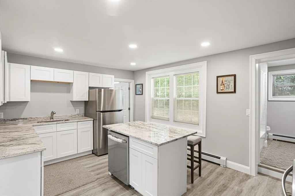 Photo of 679 Jillson
