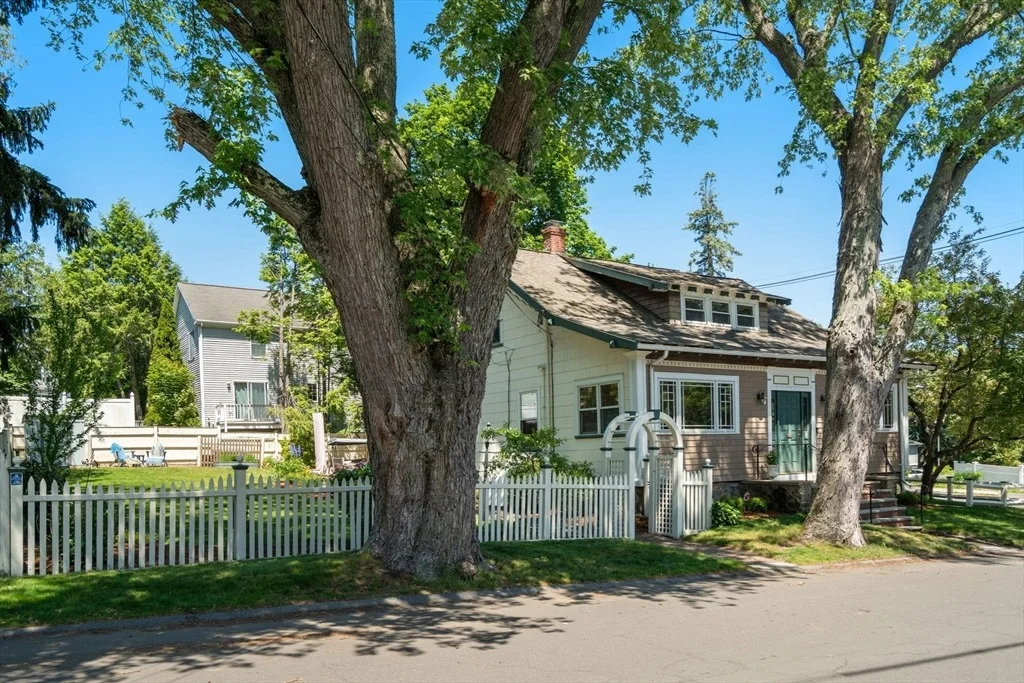 Photo of 3 Chase Ave