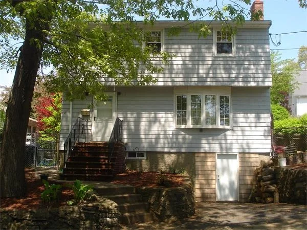 Photo of 2 Deforest St