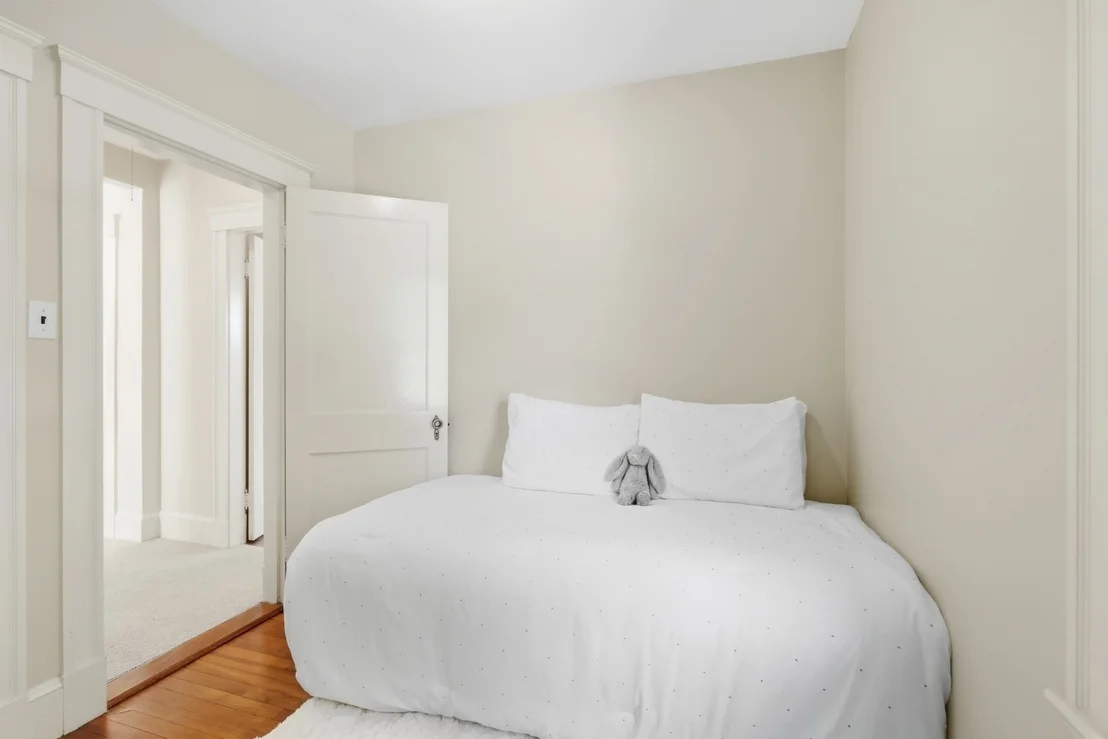 Photo of 23 Stone Ave.
