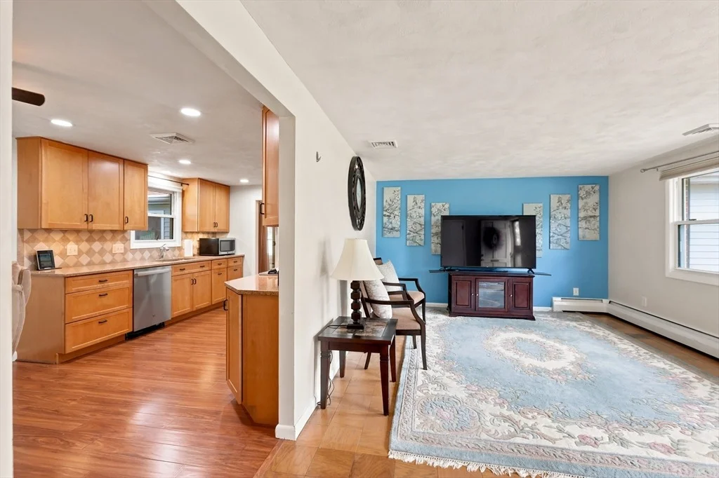 Photo of 4 Surrey Ln