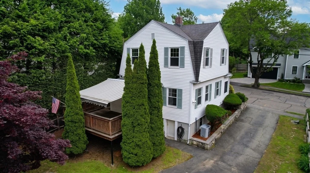 Photo of 233 Florence Ave